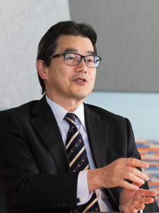 FWD富士生命保険 代表取締役社長兼CEO 友野紀夫氏