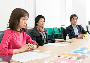 左から横関悦子氏、中村浩子氏、渡辺恵介氏