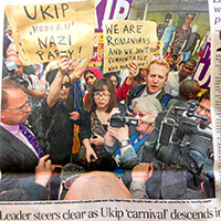 UKIPに対する移民層のデモを報じる記事（５月21日付ガーディアン紙）